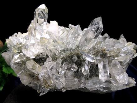 ◇産出量減少！入手困難な極上品質◇目を奪われる美しさを持つキング