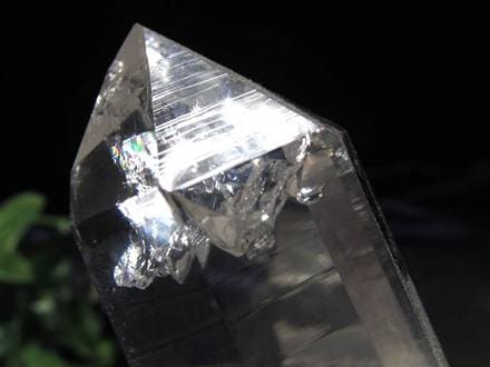 ◇産出量減少！入手困難な極上品質◇目を奪われる美しさを持つキング