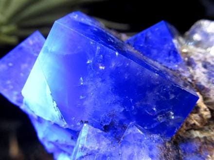 ☆魅惑の逸品☆神秘的美しさの結晶群☆透明感抜群！強蛍光蛍石☆限定1
