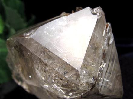 ◇たっぷり虹入り◇透明感高め！◇一つ一つ手作業による採掘です◇夢の