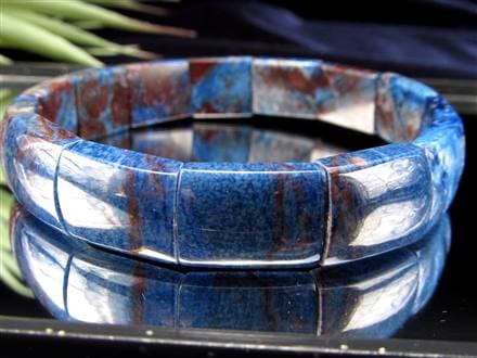 鑑別書付属】◇限定1点のみ！◇スギライト成分を含む稀少石◇青と赤の