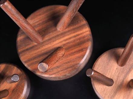 ☆木製タイプ☆丸玉用や原石スタンドとしても使用可能☆天然石が映える