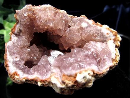 希少石　ピンクアメジスト　ジオード　原石　アルゼンチン産　カルサイト　フラワー ピンクアメジスト・ジオード イシス アルゼンチン・パタゴニア産 77g