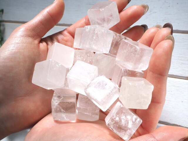 ◇超お買い得！詰め合わせ◇300g◇お守り・ペンダントの作成にも