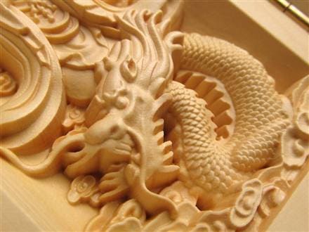 ◇秀逸彫刻！三尊仏の極上木製置物◇家庭の中の小さなお寺◇便利な携帯
