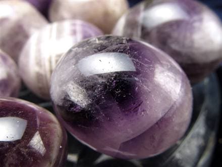 200g★特選NEW★愛の守護石♡【アメジスト『紫水晶』タンブル】❤️ アメジスト タンブル 紫水晶 3個セット Amethyst 財運も集める愛の