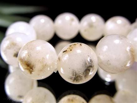 天然石　イジェン水晶　インドネシア産 楽天市場】【 一点もの 】 イジェン水晶 クラスター 651.9g