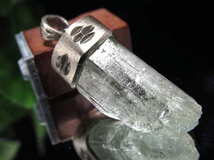 アクアマリン 原石 天然石 パキスタン産 結晶 透明 インテリア ジュエリー 3 透明化・虹◎アクアマリン 原石04◇Aquamaline◇天然石・鉱物