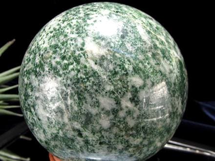 ☆白地に広がるグリーン模様☆森を思わせるナチュラルカラー