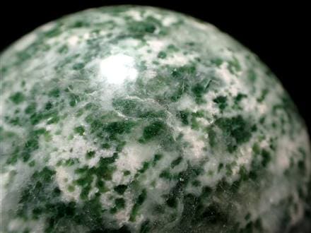 ☆白地に広がるグリーン模様☆森を思わせるナチュラルカラー