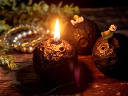 ◇まるで月のようなアロマムーンキャンドル◇神秘的で可愛いサイズの月