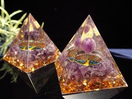 ツリーオブライフタイプ オルゴナイトピラミッド 空間浄化 安眠 魔除け