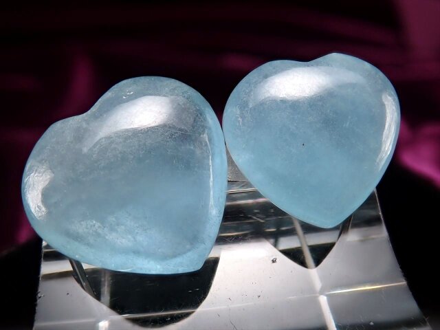 アクアマリン　高品質　シラーつき　ハイグレード　かわいい　ハート アクアマリン ハート 0.347ct 3月の誕生石 - ルビー通販 ベル