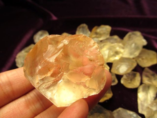 ◇希少！シトリン原石◇人気の大粒◇ブラジル産◇500グラム1400円