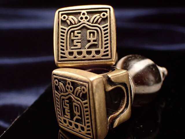 【チベット】ゴシップからも守ってくれる御守り ◇天珠チベット守護印◇開運＆魔除けの良好な組み合わせ◇厄除け