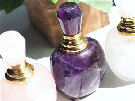 ◇天然石ボトルに癒しの香りをしのばせて♪◇高級感ある淡水パール香水