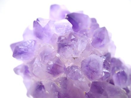 アメジスト ベッドサイドランプ 暖かみのある光で就寝前の癒しタイムを