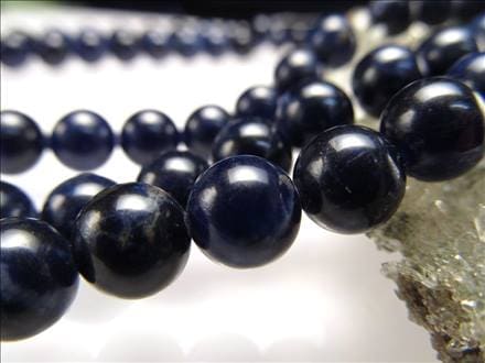 ☆一連☆濃色ソーダライト☆夢や目標のサポートする石☆ディープブルー