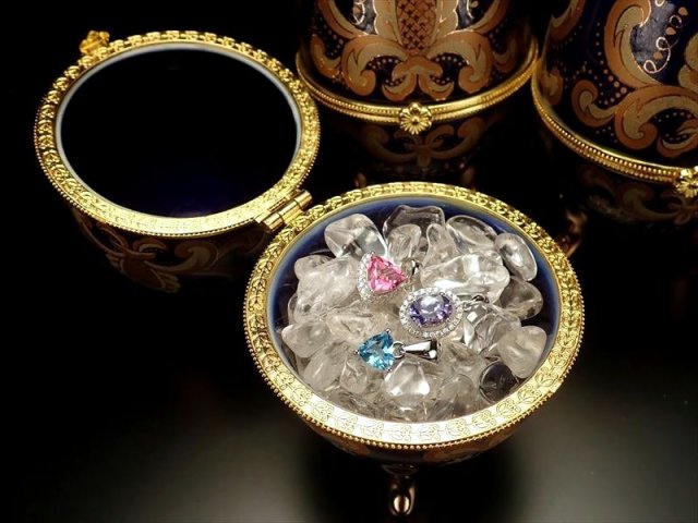 ◇インテリアジュエリーケース◇高貴なダマスク調の瑠璃色で自立する