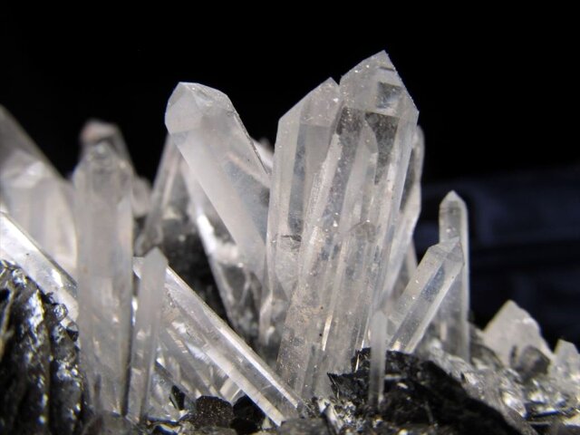 ☆当店初入荷！☆産出量の少ない希少形状ヘマタイト☆限定1点物☆鉄の