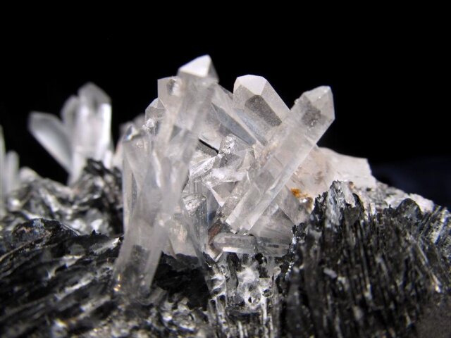 ☆当店初入荷！☆産出量の少ない希少形状ヘマタイト☆限定1点物☆鉄の