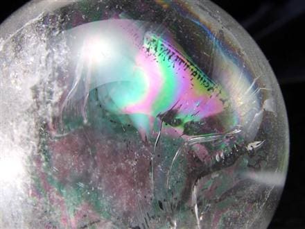 ☆ド迫力のレインボー爆発！☆透明水晶に眩しすぎる虹色の輝き