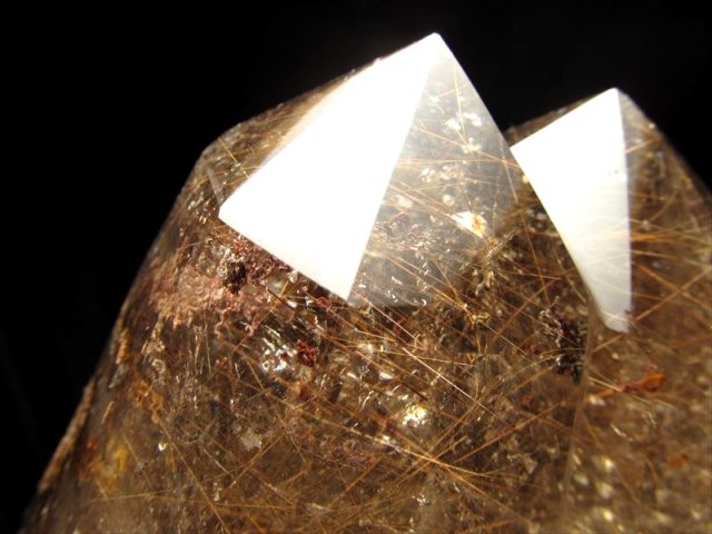 バイヤー厳選！】☆限定入荷！☆迫力の巨大双子山ポイント☆金運・財運