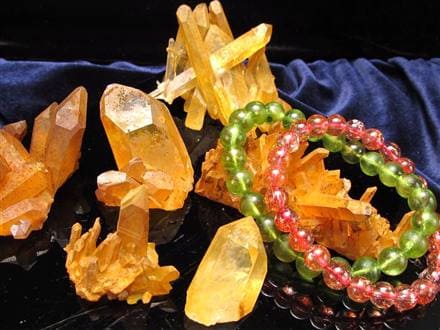 ◇天然オーラフレイム入り◇ヒーリングストーンの象徴◇天然ゴールデン