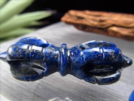 ◇ラピスラズリヴァジュラ◇繊細！手彫り法器◇12月の誕生石◇厄除け