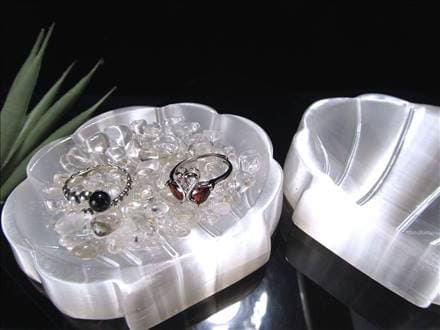 ◇聖母マリアのガラス◇インテリアや贈り物に◇天然ジプサム◇サティン