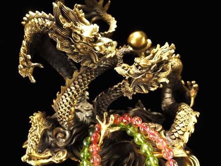 ☆幸運をもたらす騰龍千禧(とうりゅうせんき)☆皇帝の象徴の五本爪龍