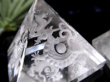 ◇最強守護石！四神彫り◇良質透明！天然水晶◇大人気スピリチュアル