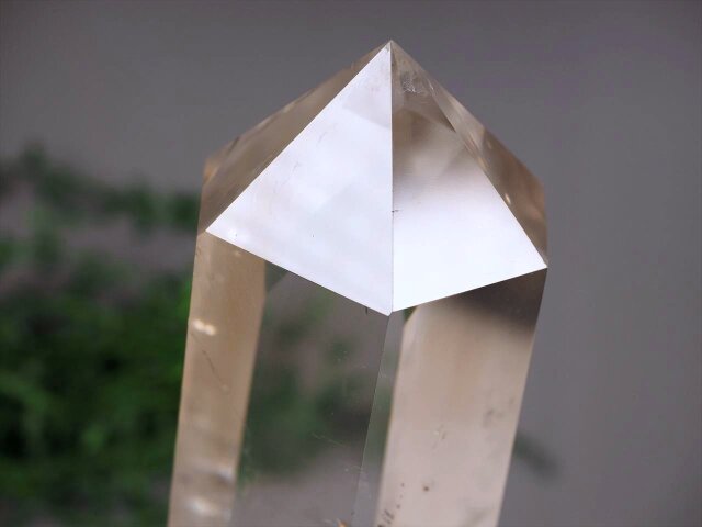 今週末限定セール激レア　巨大　水晶　ポイント　約4.5キロ 楽天市場】【一級品の輝き 厳選一点物 大きい サイズ】水晶