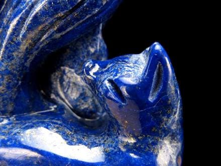 ◇神秘と知恵を司る霊獣◇九つの尾に宿る強運◇美しく艶やかな瑠璃色