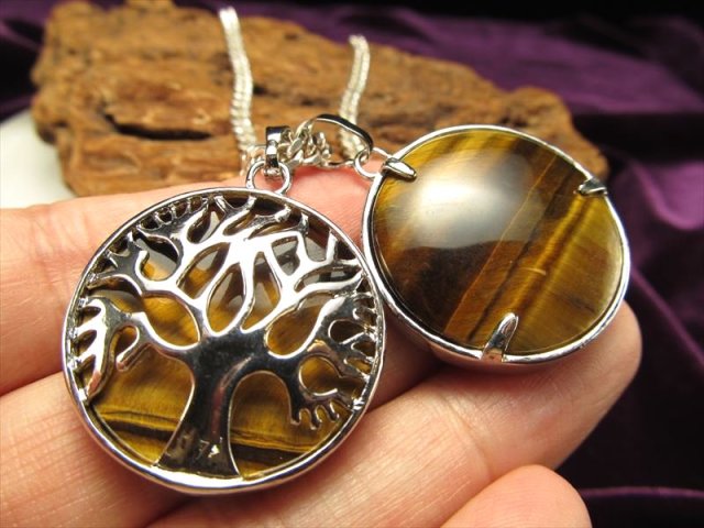 ☆お買い得価格！☆世界を体現する木！☆つやつやラウンド型☆世界樹