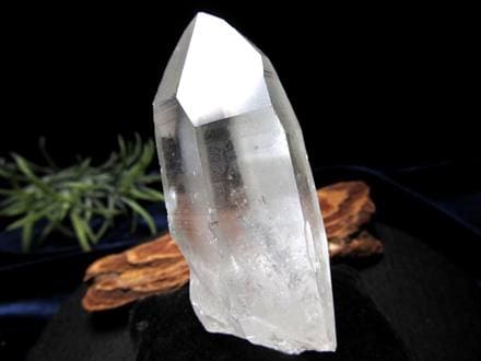 レムリアンシードクリスタル 1282ｇ　（シンギング） ☆古代の叡智を封じ込めた水晶☆別名シンギングクリスタル☆清らかな力