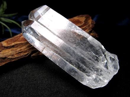 ☆古代の叡智を封じ込めた水晶☆別名シンギングクリスタル☆清らかな力