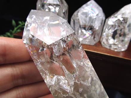 ◇氷の様な透明度と質感◇美しい水晶の産出地「ディアマンティーナ」産  