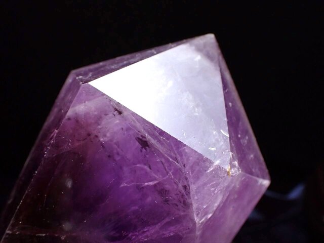 アメジストダブルポイント★台座付き★虹あり　大幅お値下げ ◇独特の魅力を持つアメジスト◇希少なダブルポイント◇虹入りも