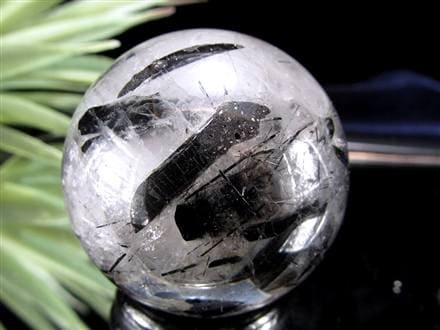 ☆激レア・希少タイプ！☆迫力の極太ブラックトルマリン結晶内包☆強力