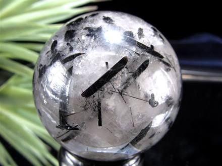 ☆激レア・希少タイプ！☆迫力の極太ブラックトルマリン結晶内包☆強力