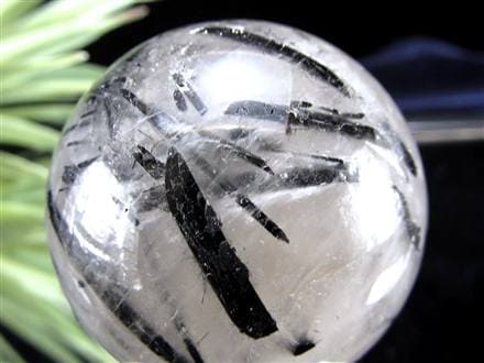 ☆激レア・希少タイプ！☆迫力の極太ブラックトルマリン結晶内包☆強力