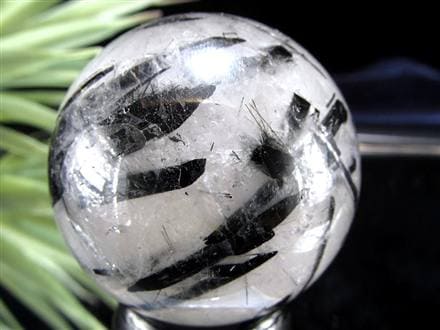 ☆激レア・希少タイプ！☆迫力の極太ブラックトルマリン結晶内包☆強力