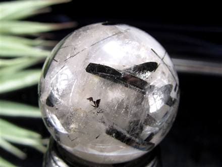 ☆激レア・希少タイプ！☆迫力の極太ブラックトルマリン結晶内包☆強力