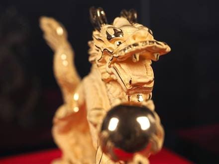 Amazon.co.jp: 金龍 龍 ゴールド 金 ドラゴン 龍神様 置物 財運