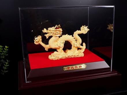 大開運置物】◇純金仕上げ！ゴールドドラゴン◇八卦の象徴の四本爪