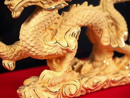 大開運置物】◇純金仕上げ！ゴールドドラゴン◇八卦の象徴の四本爪
