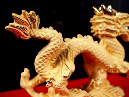 大開運置物】◇純金仕上げ！ゴールドドラゴン◇八卦の象徴の四本爪