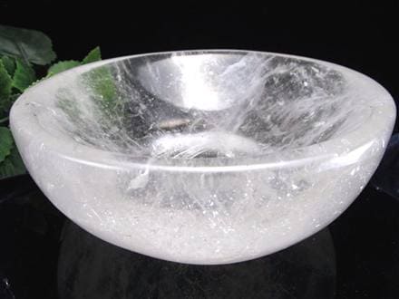 専用❤️大きめ 0.5kg 天然水晶皿　✴️透明感良く　可愛い　クリスタル　鉢　皿Ｂ 天然水晶皿 透明感良く 可愛い 水晶 クリスタル 鉢 皿B ☆超浄化！心