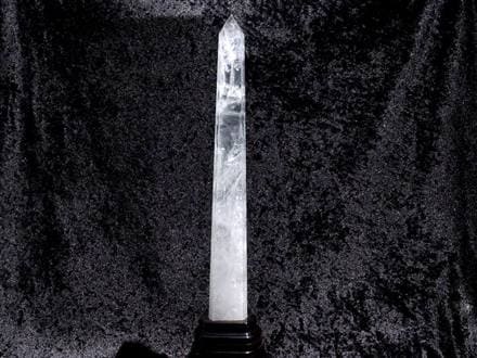 ◇巨大！最大級サイズの水晶ポイント◇美しい虹入り◇インテリア